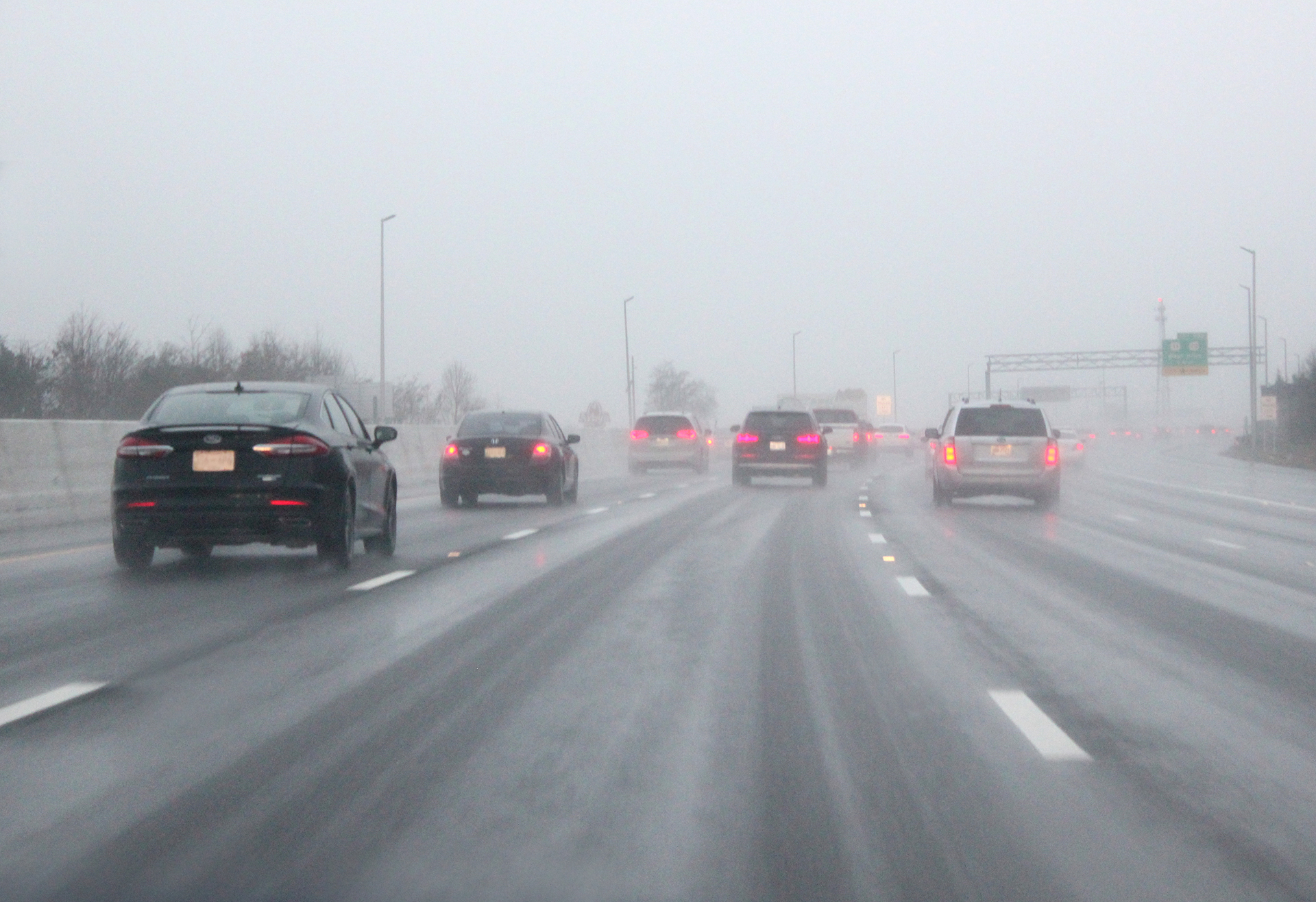 aggressive-drivers-on-highway-snow-winter-weather-wave-express